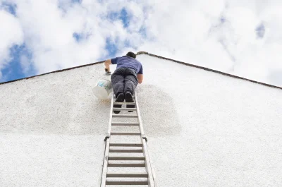 Peinture extérieure aux Attaques — façades et ravalement